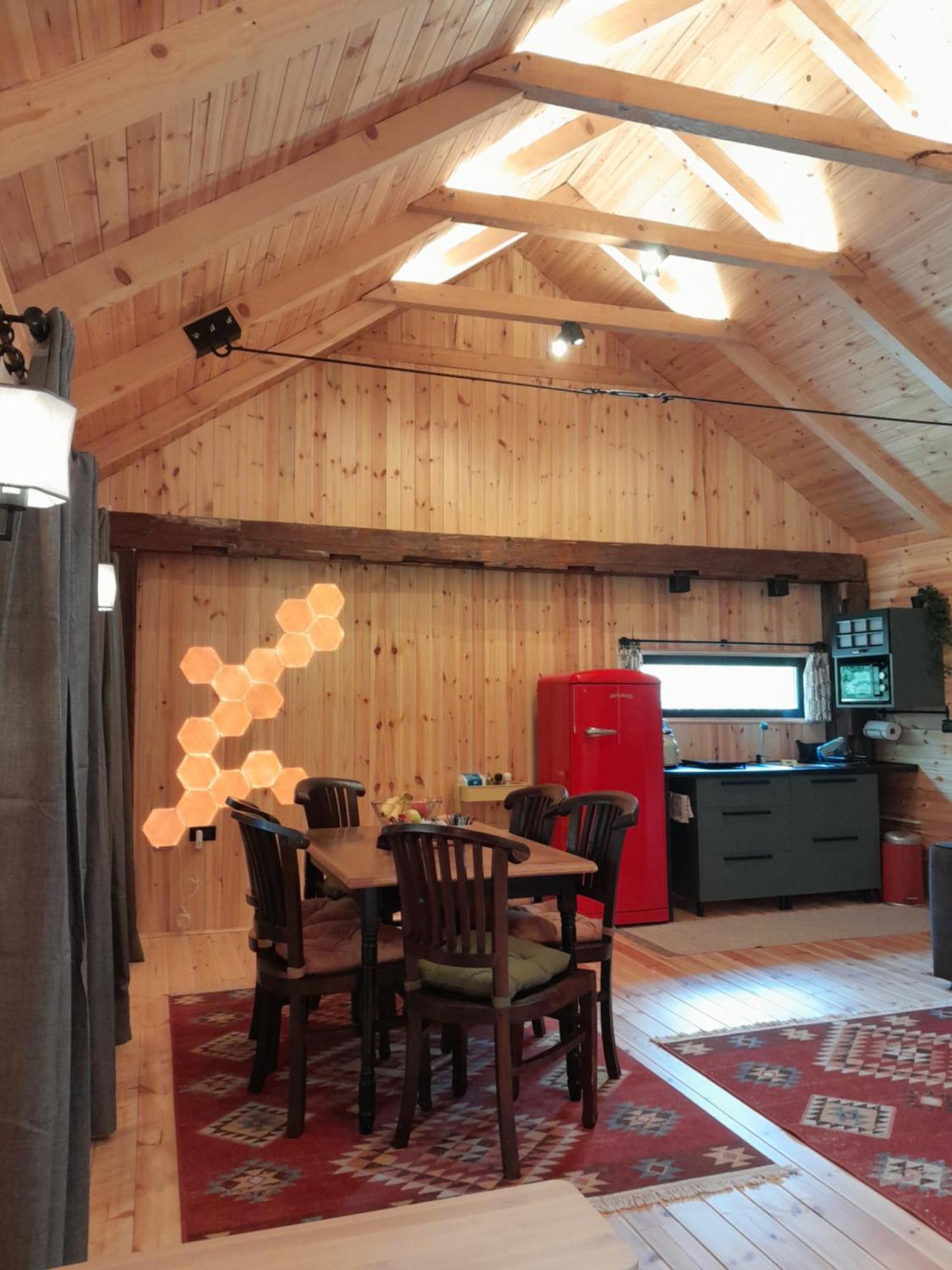 Nica Wood Villa Sremska Kamenica ภายนอก รูปภาพ